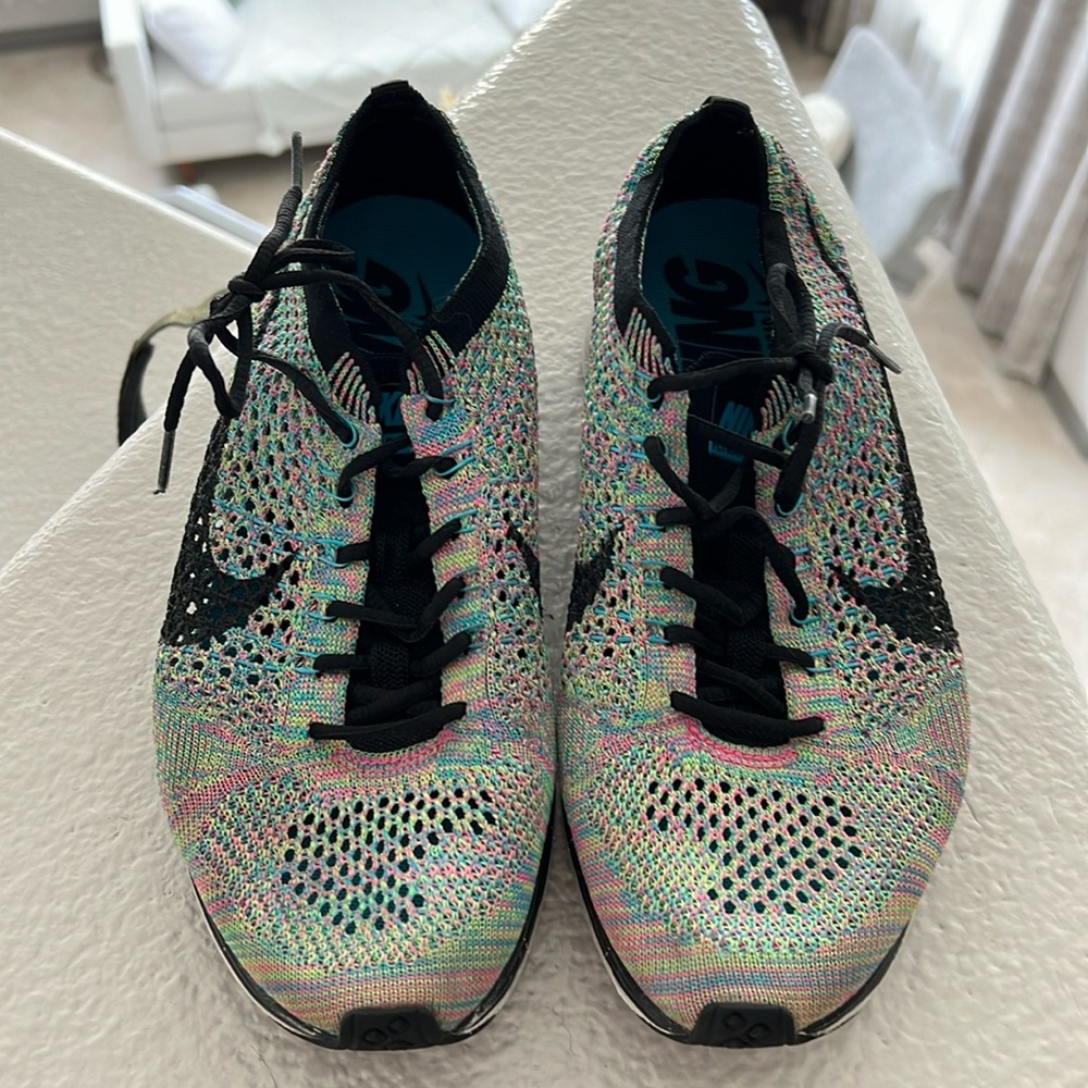 Nike Lightweight Flyknit Racer Running Shoes Size 6.5M/8W